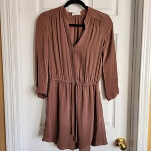 Aritzia Bennett Dress in Caban size xs silk version!